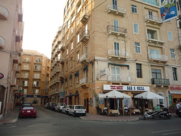 9924_103590572987764_100000104644456_77648_2576442_n