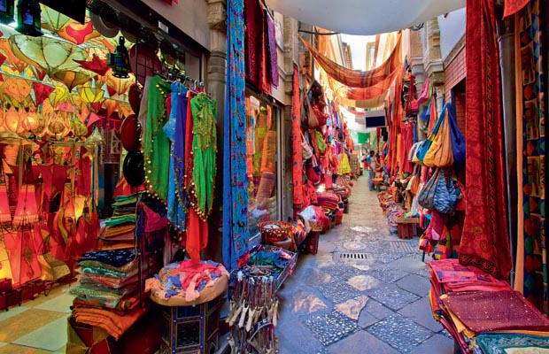 Granada streets make you move to a Spanish beat!